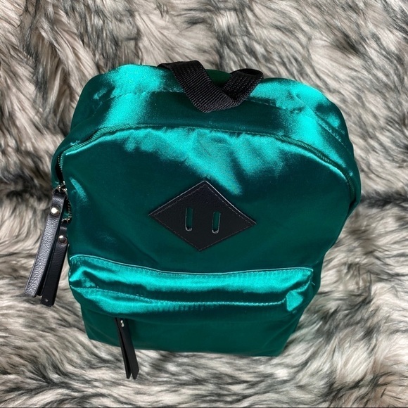 Mini Backpack unique Metallic Green Color - Picture 3 of 7